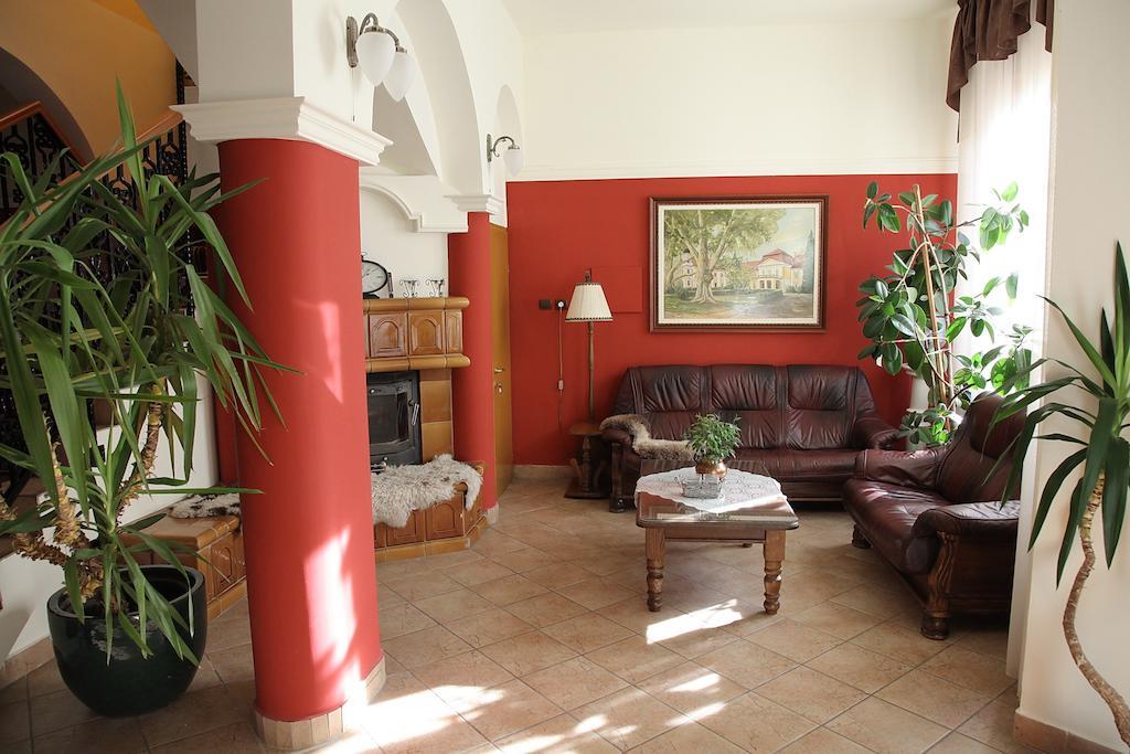 Hotel Corvinus Zalaszentgrót Екстериор снимка